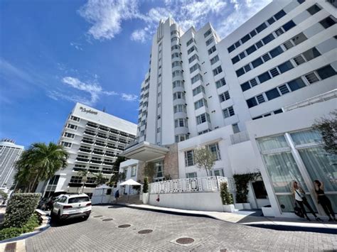 Cadillac Hotel & Beach Club, Miami Beach [In-depth Review]