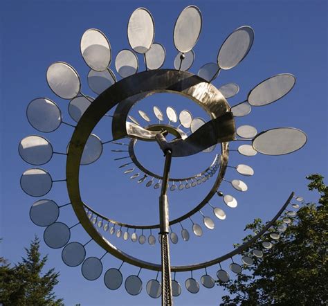 Kinetic Sculptures Flow Organically with the Wind