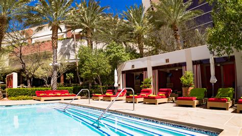 Las Vegas Hotel Pools | Best Swimming Pools | Red Rock Resort