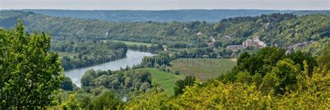 Oise river in Picardy stock image. Image of pond, floodplain - 77092717