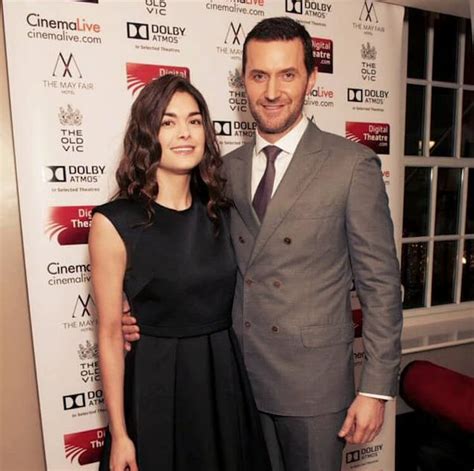 Who is Richard Armitage Wife? Is He Married? - Creeto