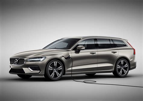 2019 Volvo V60 Officially Unveiled. Sexy Wagon Gets Two PHEV Engines ...