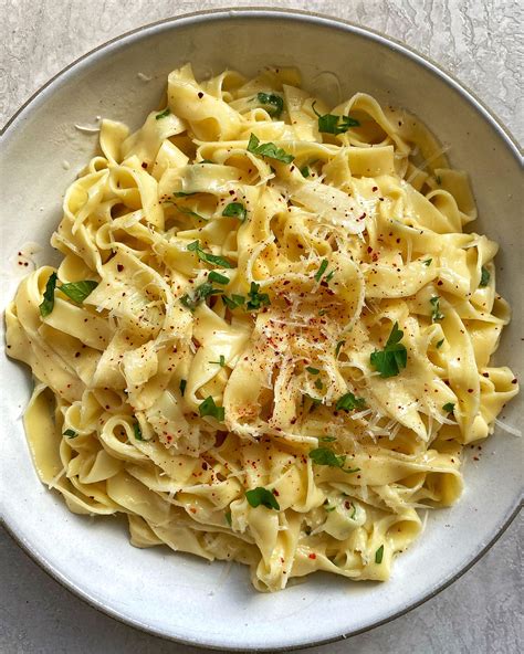 Garlic Butter Egg Noodles | Recipe Cart