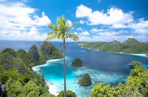 Tourism: Raja Ampat Islands