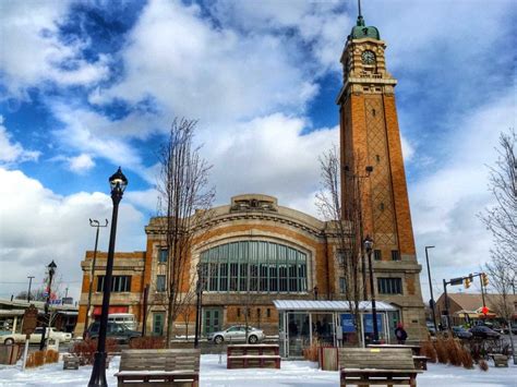 Food with a Taste of History: West Side Market Food Tour in Cleveland