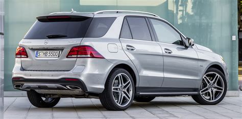 Mercedes-Benz GLE-Class unveiled – former M-Class gets new tech ...