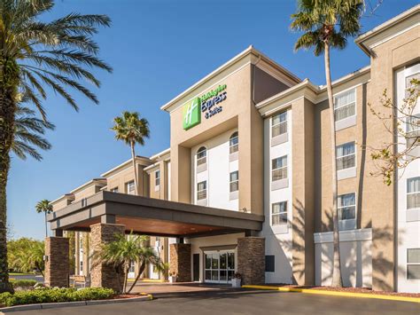 Holiday Inn Express & Suites Orlando International Airport Hotel by IHG