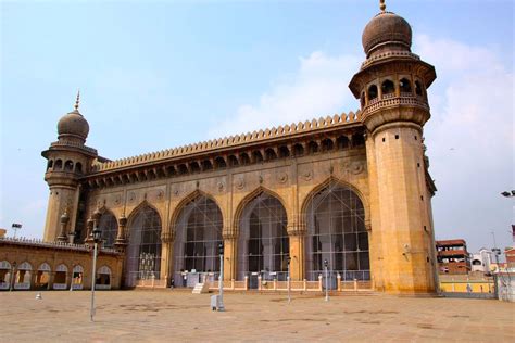 Mecca-Masjid-Hyderabad