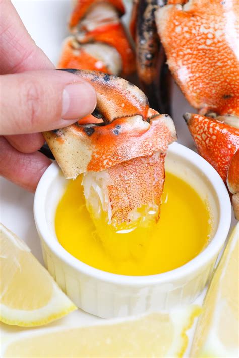 Crab Claws with Lemon Butter Sauce - TipBuzz