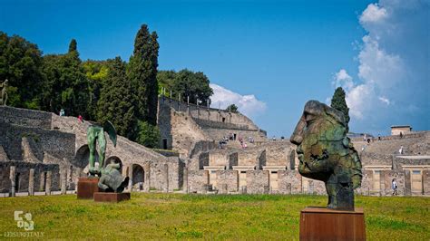 Pompeii and Mount Vesuvius Day Tour - Leisure Italy