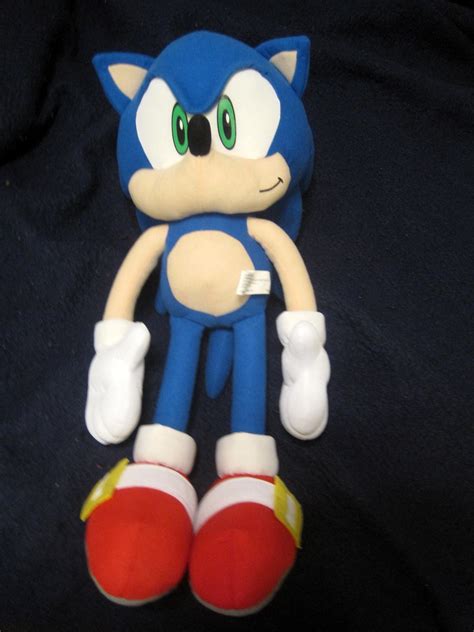 Jumbo Sonic the hedgehog plush by GE | A nice quality sonic … | Flickr