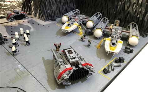 Insane STAR WARS LEGO Diorama Features the Epic Battle of Rhen Va ...