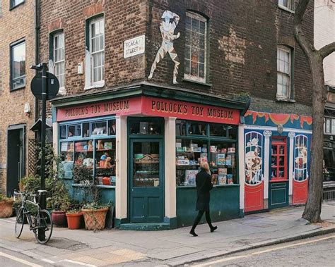 Pollock's Toy Museum: The Dickensian Little Museum In London That ...