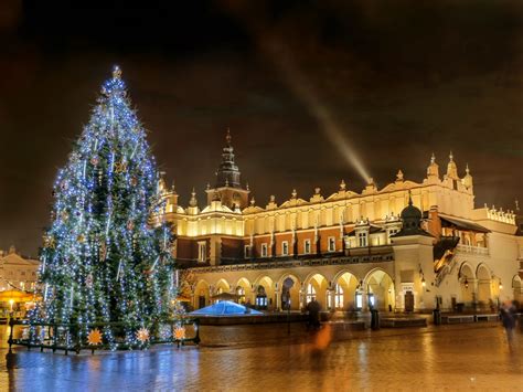 Krakow Christmas Markets 2024 - Roze Wenona