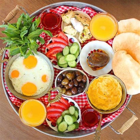 Lebanese Breakfast | Lebanese breakfast, Lebanese food traditional ...