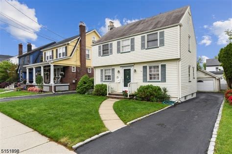 Bloomfield, NJ Real Estate - Bloomfield Homes for Sale | realtor.com®