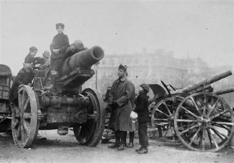 war and social upheaval: World War I Germany German artillery