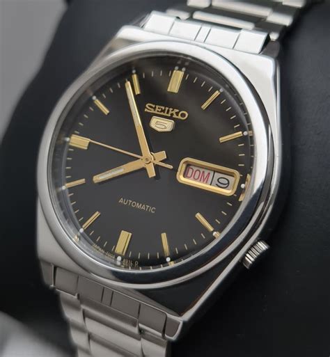 Seiko - 5 BLACK Dial, Gold Index Automatic RARE Vintage Men - Catawiki