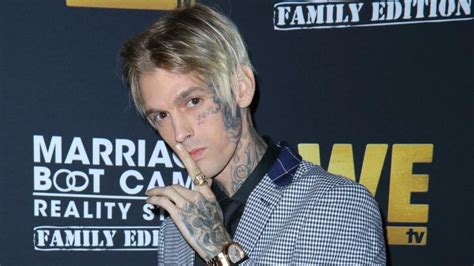 Aaron Carter Checks Into Rehab After Losing Custody Of 10-Month-Old Son ...