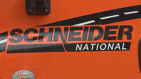 Schneider acquires Wisconsin-based carrier, deBoer Transportation