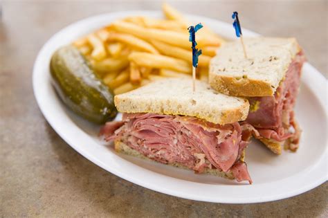 Hot Pastrami Sandwich - Lunch & Dinner - Danny's Deli & Grill - Deli in ...