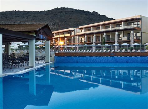 ISLAND BLUE HOTEL $79 ($̶8̶5̶) - Updated 2021 Prices & Reviews - Pefkos ...