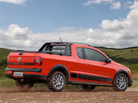 2014 Volkswagen Saveiro Cross Is a Funky Brazilian Pickup [Video ...