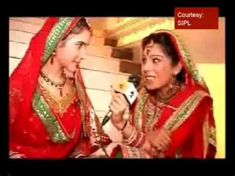 'Sabki Ladli Bebo' on her first Karva Chauth - YouTube