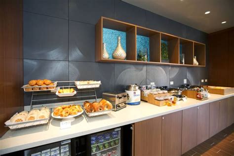 SpringHill Suites Pittsburgh Mt. Lebanon Breakfast Buffet #holiday, # ...