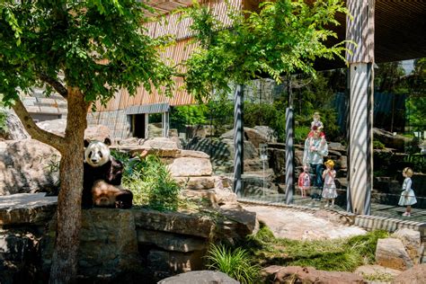 ADELAIDE ZOO - Majestic Roof Garden Hotel