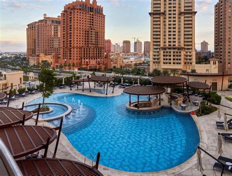 Hilton Doha The Pearl Pool Pictures & Reviews - Tripadvisor