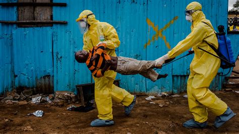 A Photographer Documents Ebola’s Deadly Spread - The New York Times