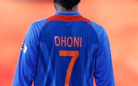 MS Dhoni's No. 7 jersey autographed warrior costume is being auctioned ...