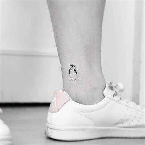 40 Brilliant Tiny Tat Ideas for First Time Inkers - TattooBlend