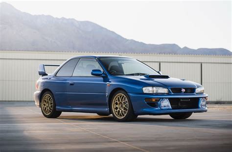 A Look Back at the Rally-Bred Impreza 22B STi, the Ultimate Street ...