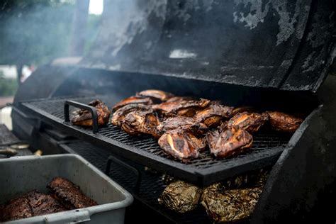 Meat Smoking Guide: Top 10 Tips - Florida Independent