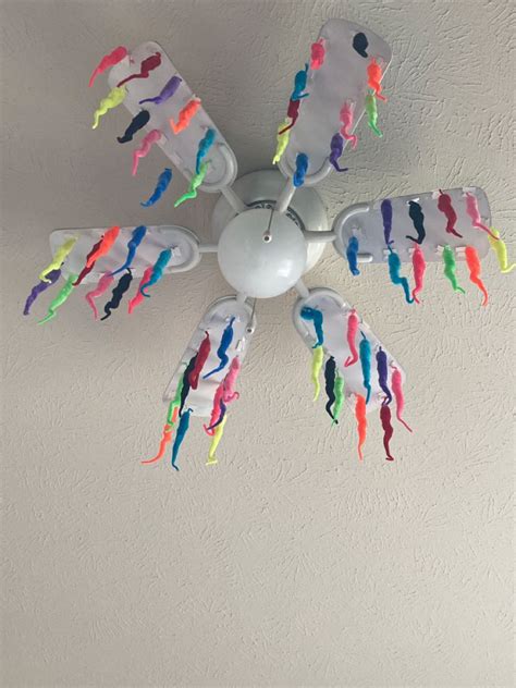 Worm ceiling fan | Worm crafts, Worms, Crafts