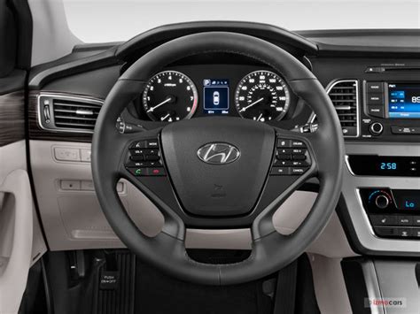 2016 Hyundai Sonata: 126 Interior Photos | U.S. News