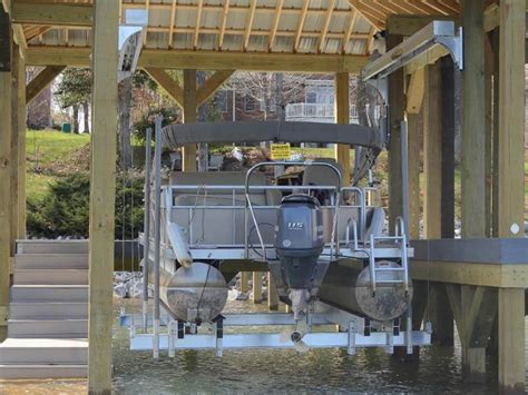 Tips for Raising and Lowering Your Pontoon Boat Lift - Boat Lift Warehouse