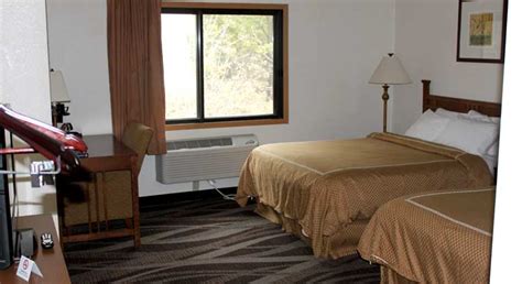 Boarders Inn & Suites in Ripon, Wisconsin - Hotel Accomodations Ripon ...