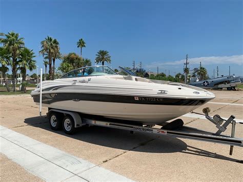 Sea Ray Sundeck 220 2002 for sale for $2,000 - Boats-from-USA.com