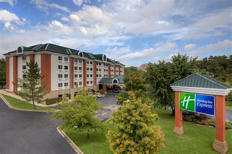 HOLIDAY INN EXPRESS BRANSON-GREEN MOUNTAIN DRIVE, AN IHG HOTEL ...