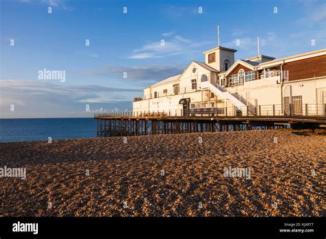 England, West Sussex, Bognor Regis, Bognor Regis Beach and Pier Stock ...