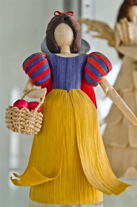 corn husk dolls | dolls made from 100% corn materials. | shutterstar11 ...