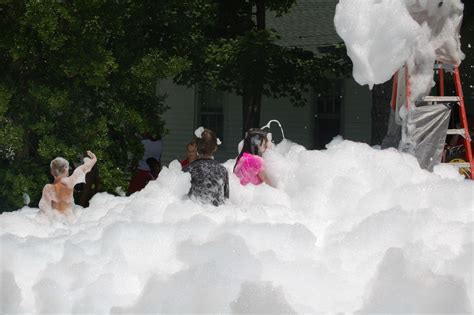 DIY: Homemade Foam Party Machine [OC] | Foam party, Bubble bash, Summer fun