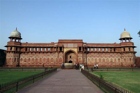 Agra Fort, History, Timings, Location, Heritage & Entry Fee