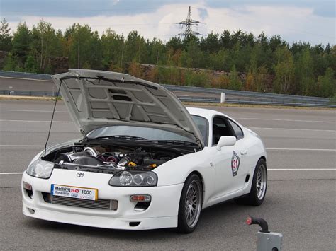 FEATURE: Mario's 1300+HP 2JZ Toyota Supra MK4 - Turbo and Stance