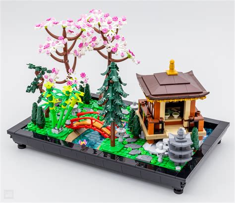 Review: LEGO ICONS 10315 Tranquil Garden - HOTH BRICKS