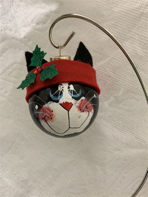 Cat Christmas | Christmas cats, Christmas ornaments, Ornaments