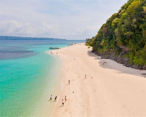 Puka Beach: Discover why it’s my favorite beach in Boracay!